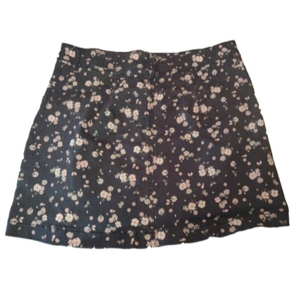 Celebrity Pink Black Floral Denim Exposed Button Down Front Skirt. Size L. - Picture 1 of 3